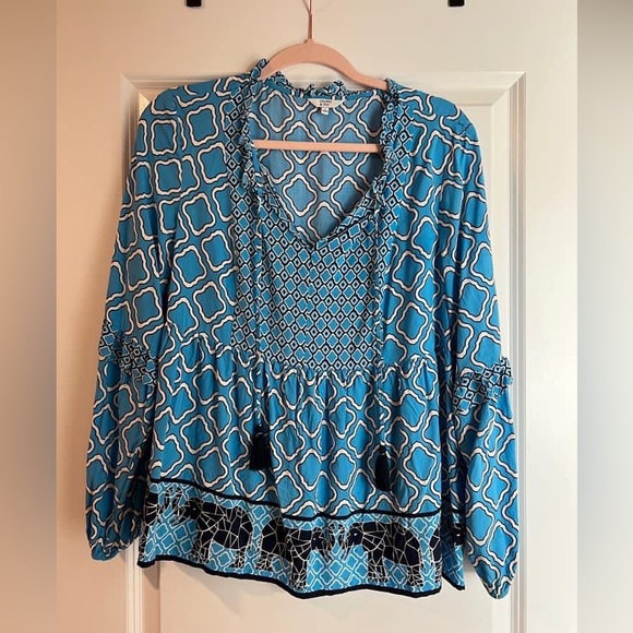 crown & ivy Tops - Crown & Ivy tunic